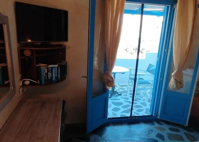 Elia - Amorgos - Near The Sea