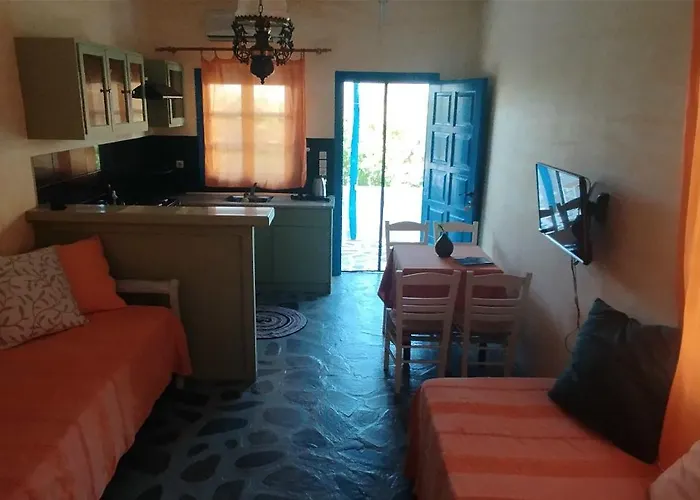 Elia - Amorgos - Near The Sea * Aiyiáli